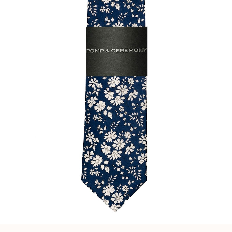 Pomp & Ceremony Tie